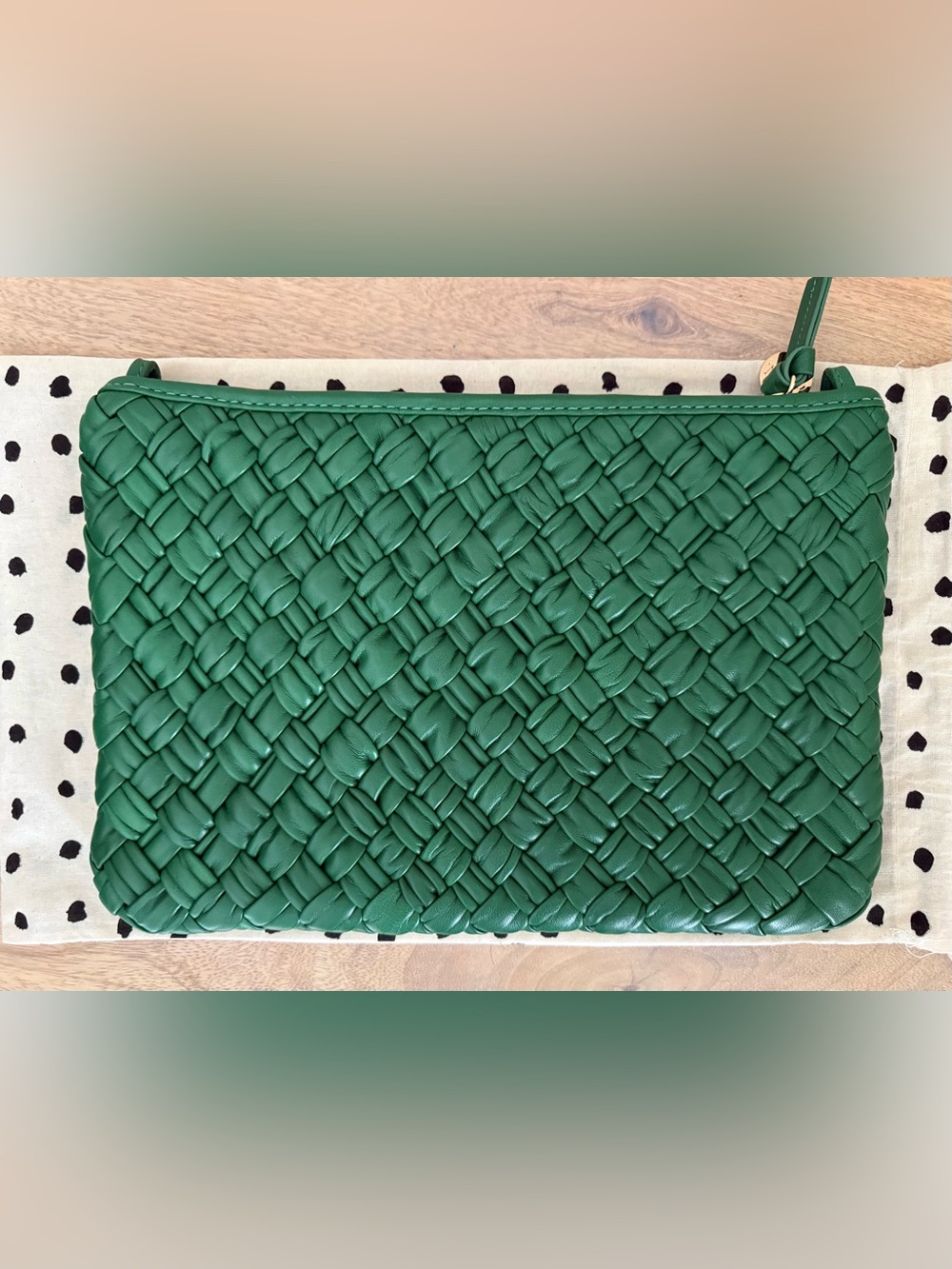 Clare V. Fern Puffy Woven Flat Clutch with Tabs NWT - Picture 4 of 5
